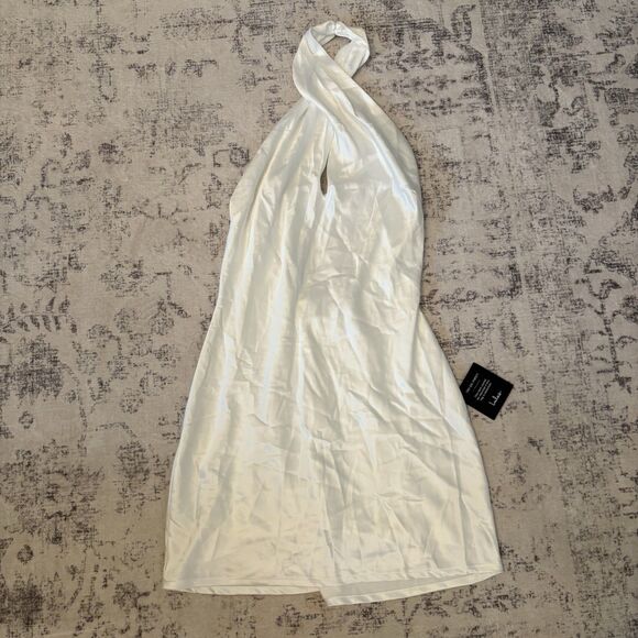 Lulus Beyond Classy White Satin Halter Mini Dress Size Small Bridal Bachelorette - Picture 3 of 10